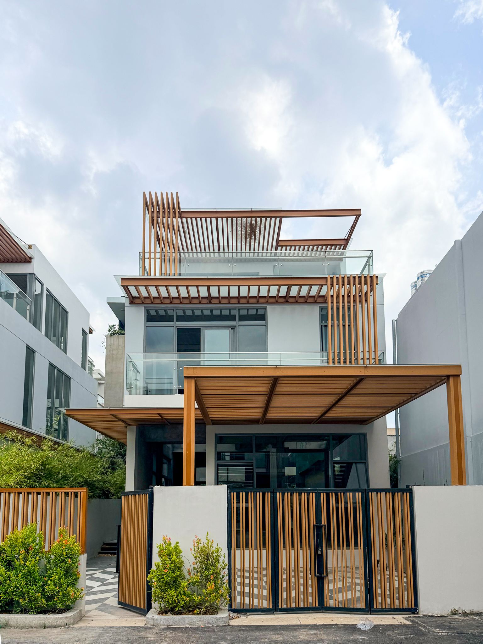 Biệt Thự Sân Vườn Urban Green — Căn 03