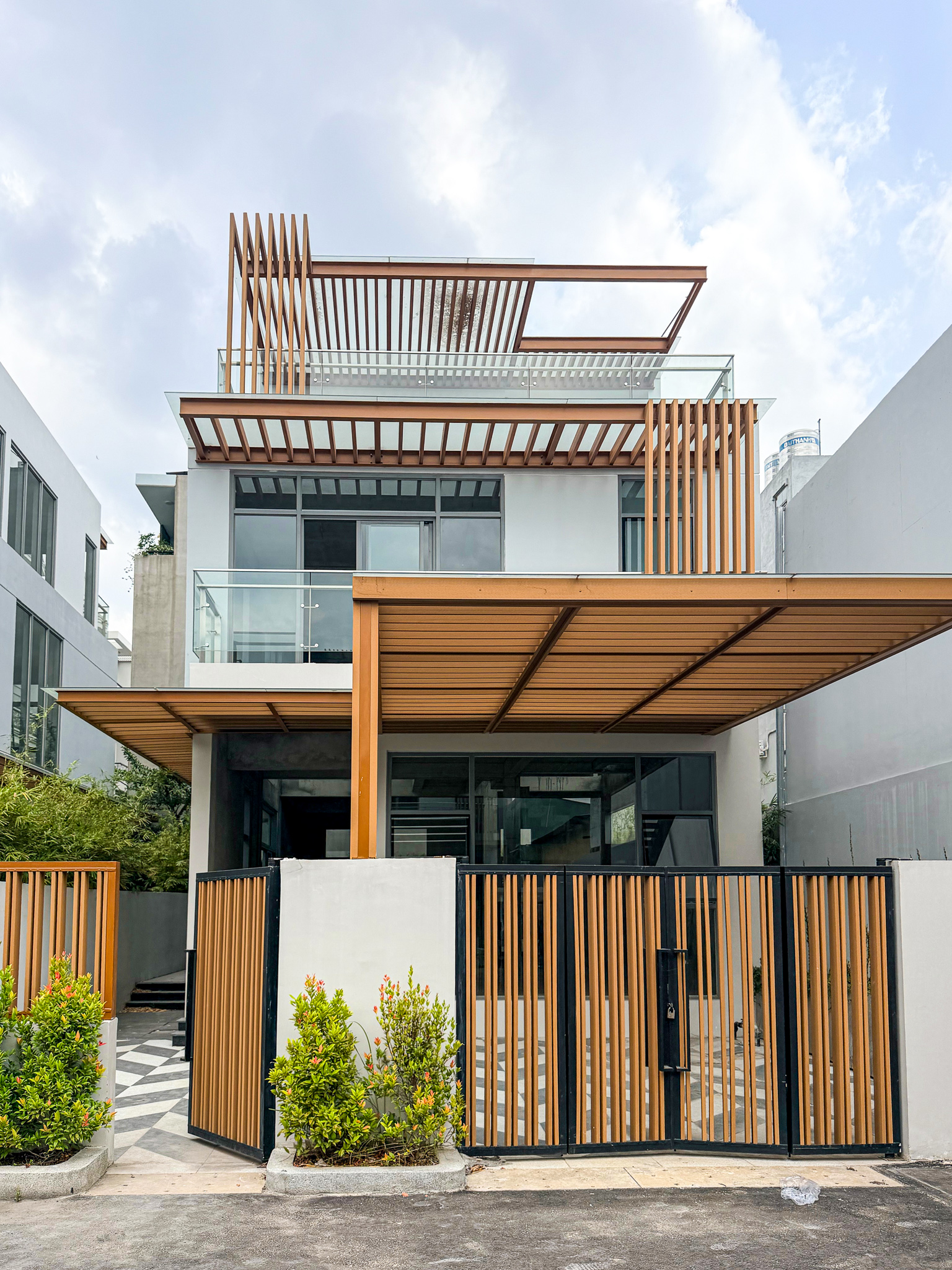 Biệt Thự Sân Vườn Urban Green — Căn 05